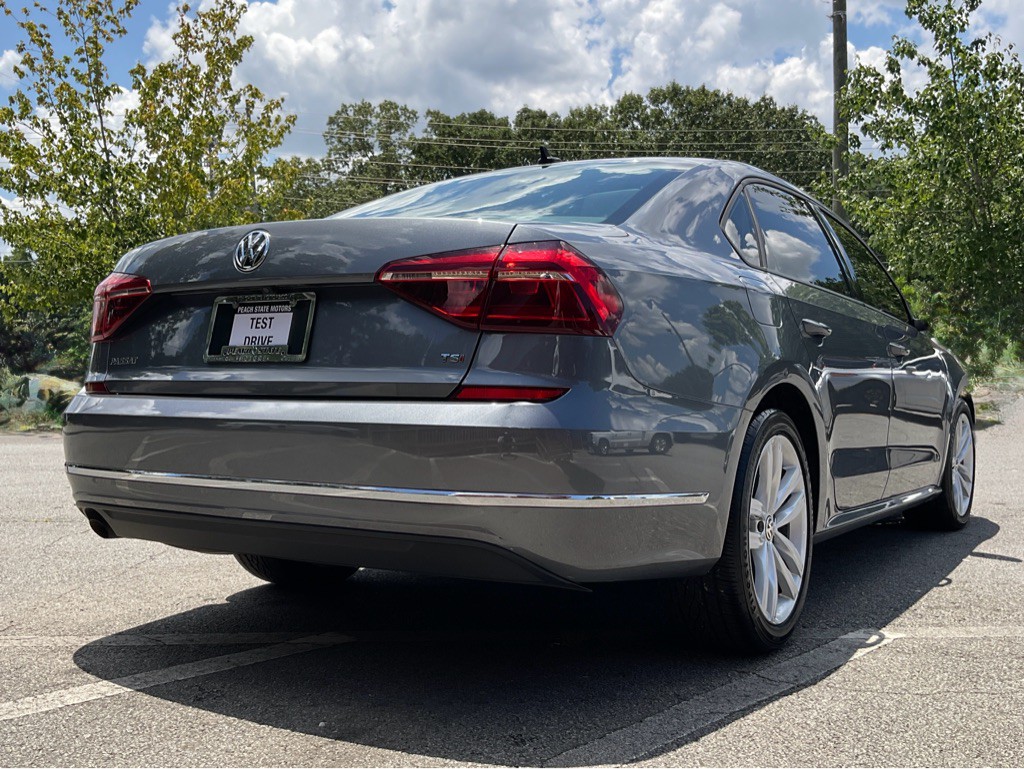 2019 Volkswagen Passat Image 5