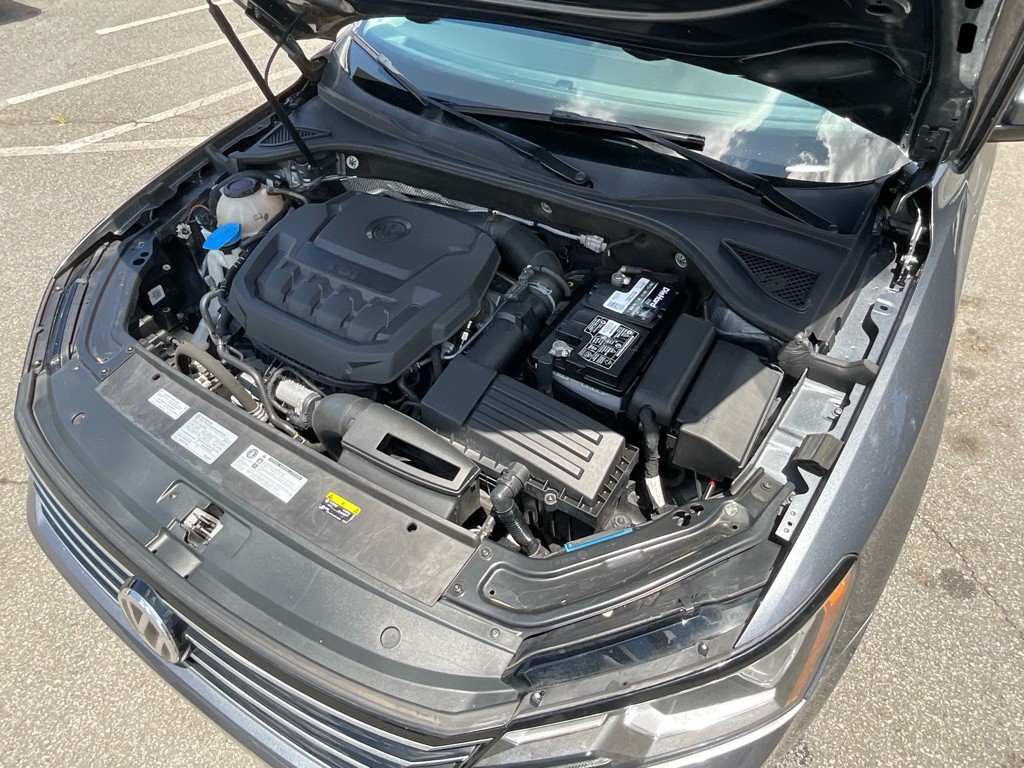 2019 Volkswagen Passat Image 10