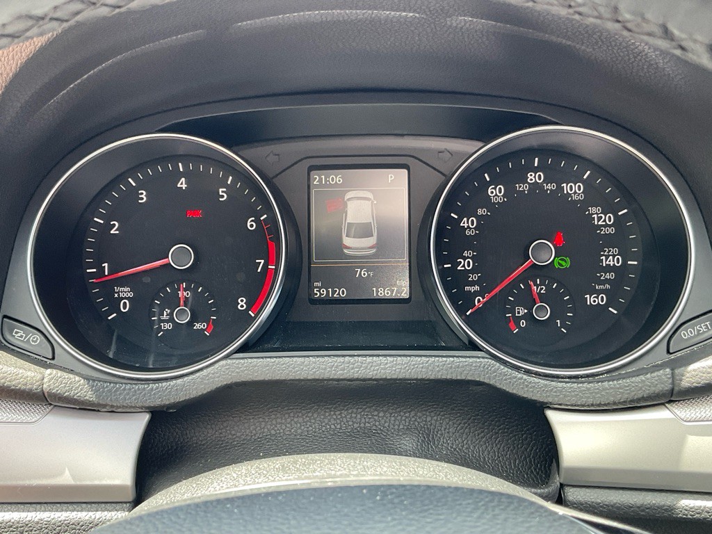 2019 Volkswagen Passat Image 16