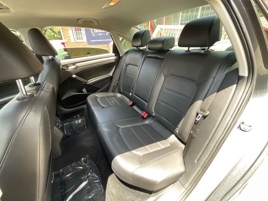 2019 Volkswagen Passat Image 29