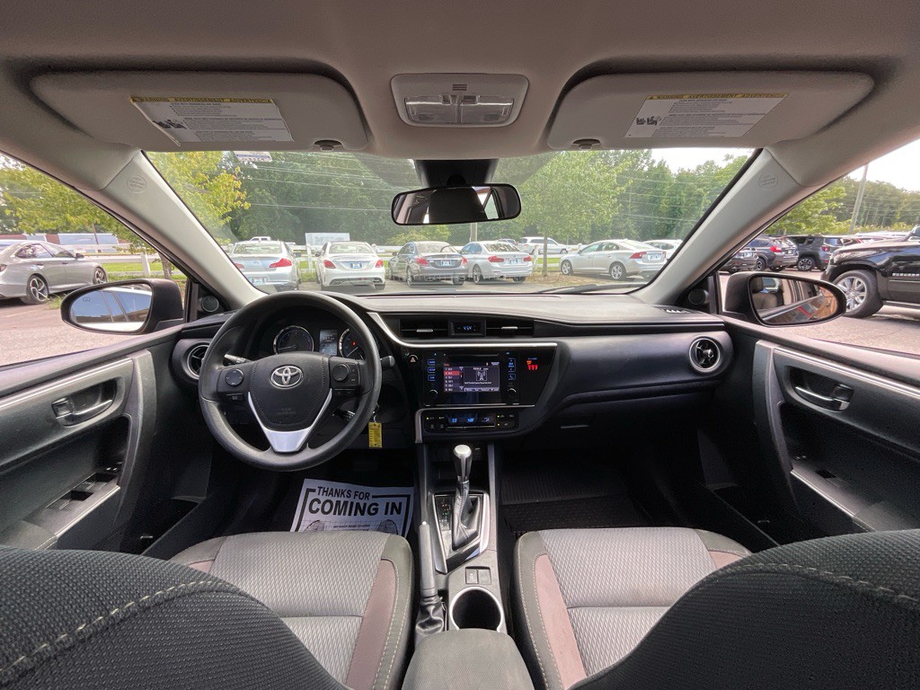2018 Toyota Corolla Image 20