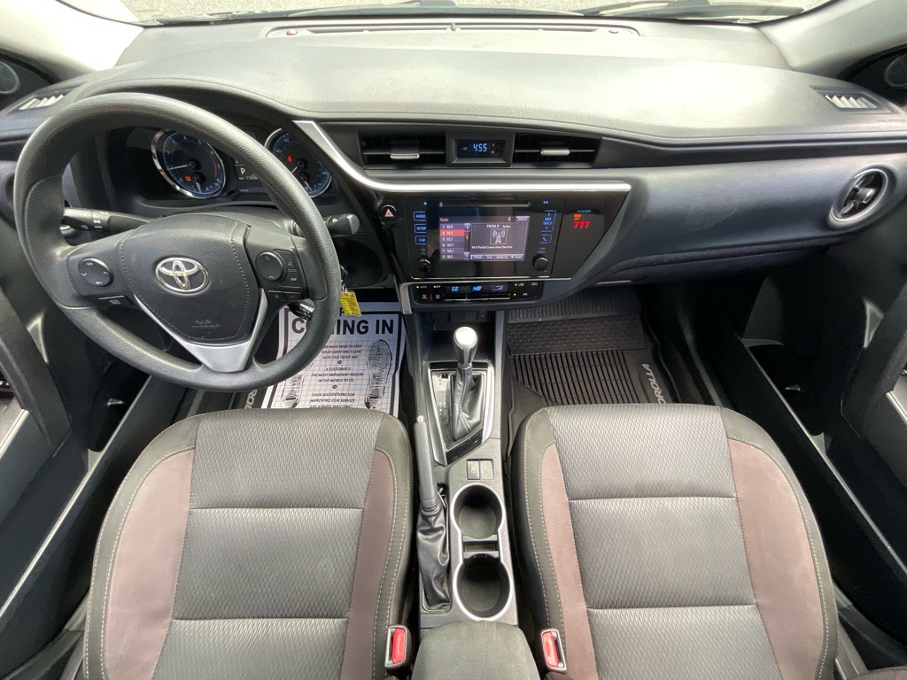 2018 Toyota Corolla Image 21