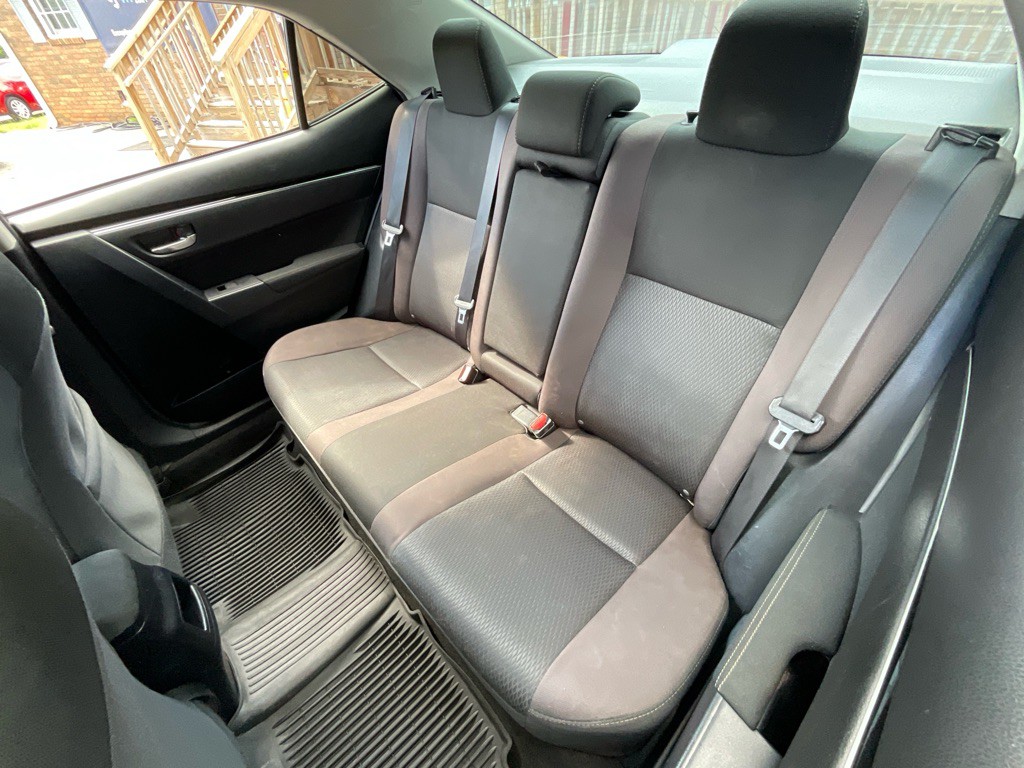 2018 Toyota Corolla Image 29