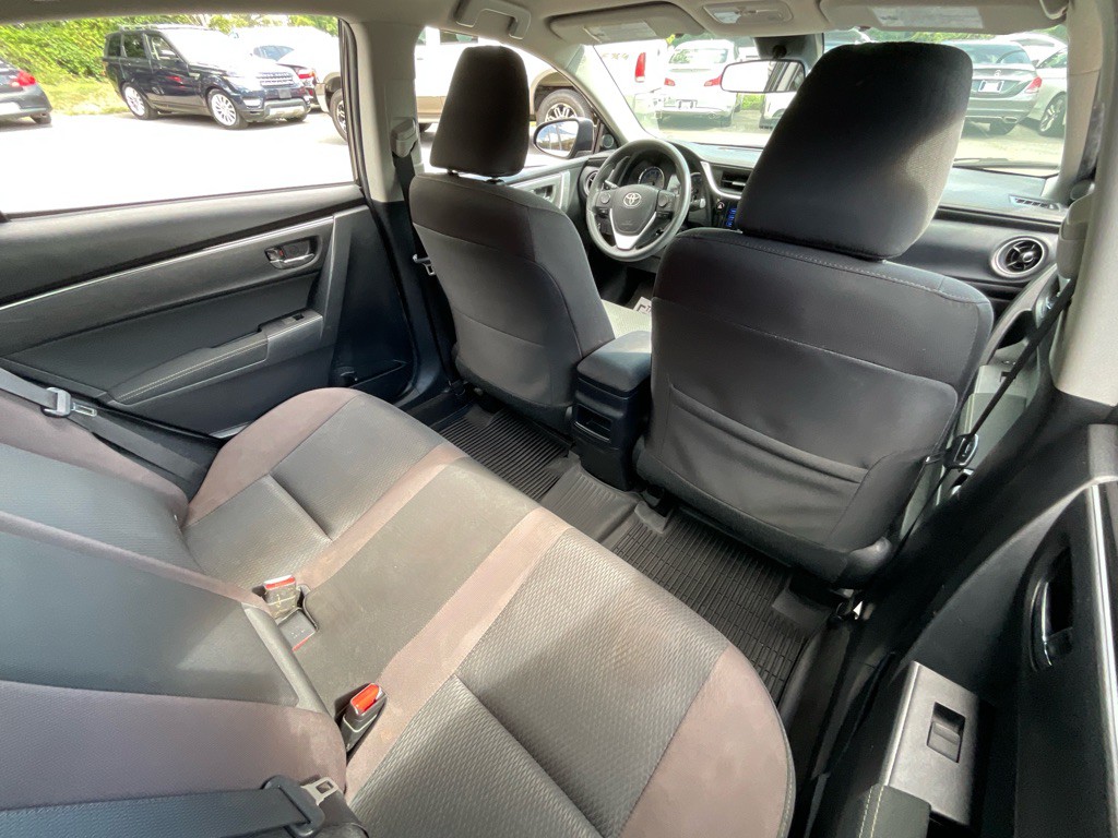 2018 Toyota Corolla Image 31