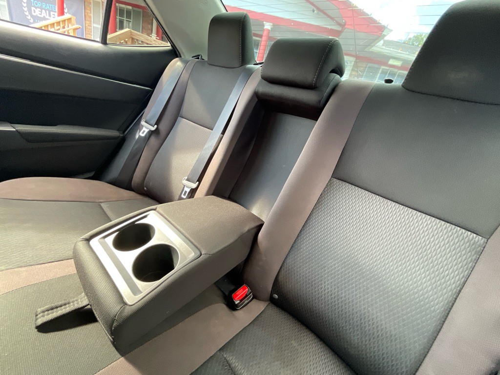 2018 Toyota Corolla Image 33