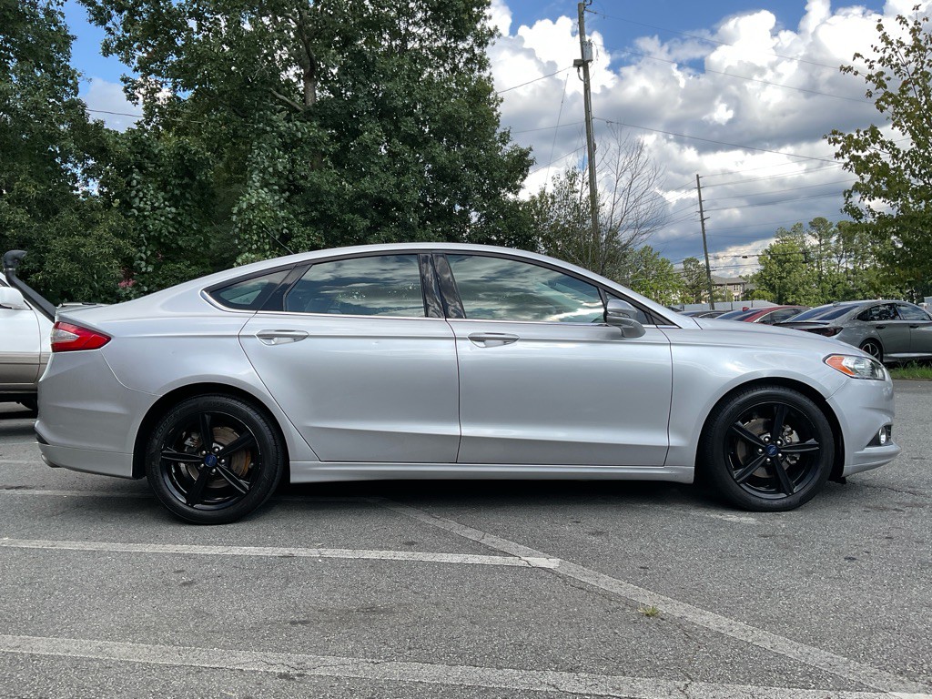 2016 Ford Fusion Image 4
