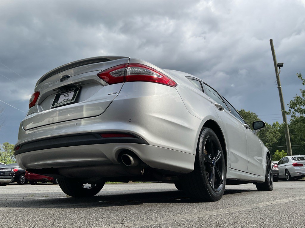 2016 Ford Fusion Image 44