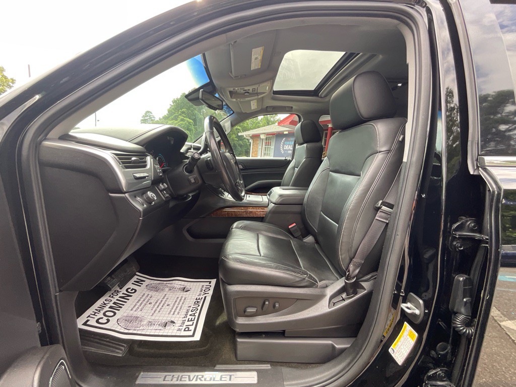 2016 Chevrolet Suburban Image 15