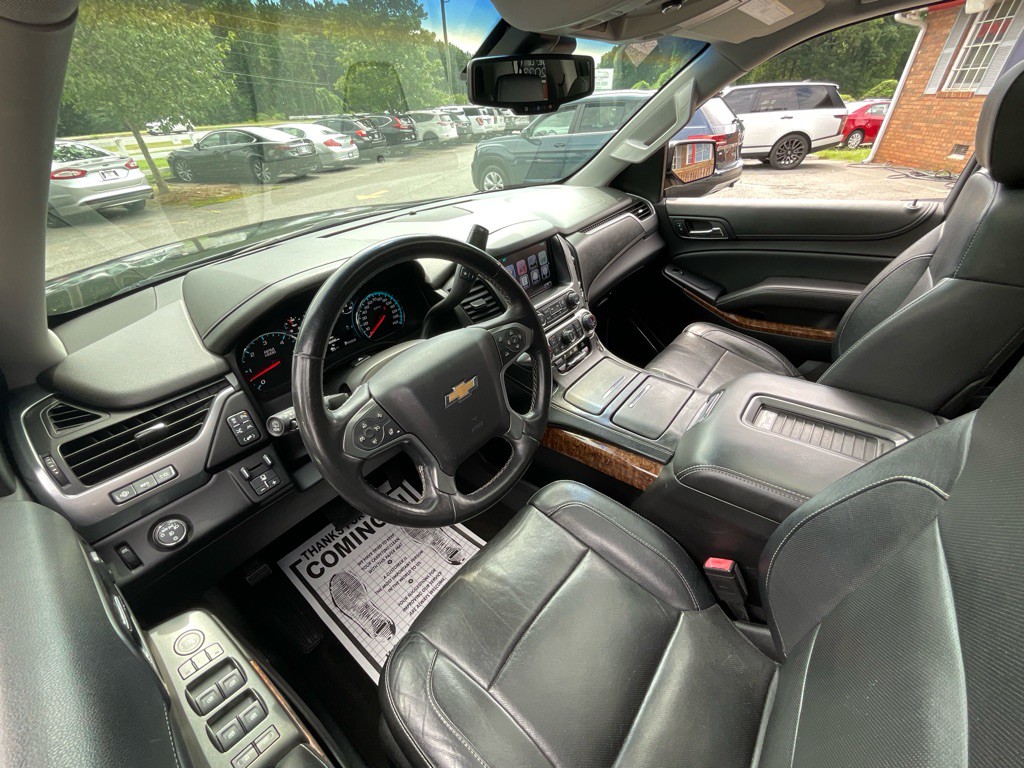 2016 Chevrolet Suburban Image 16