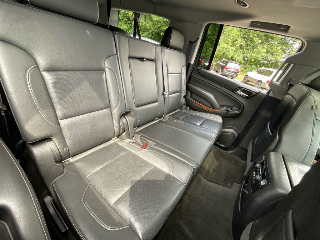 2016 Chevrolet Suburban Image 35
