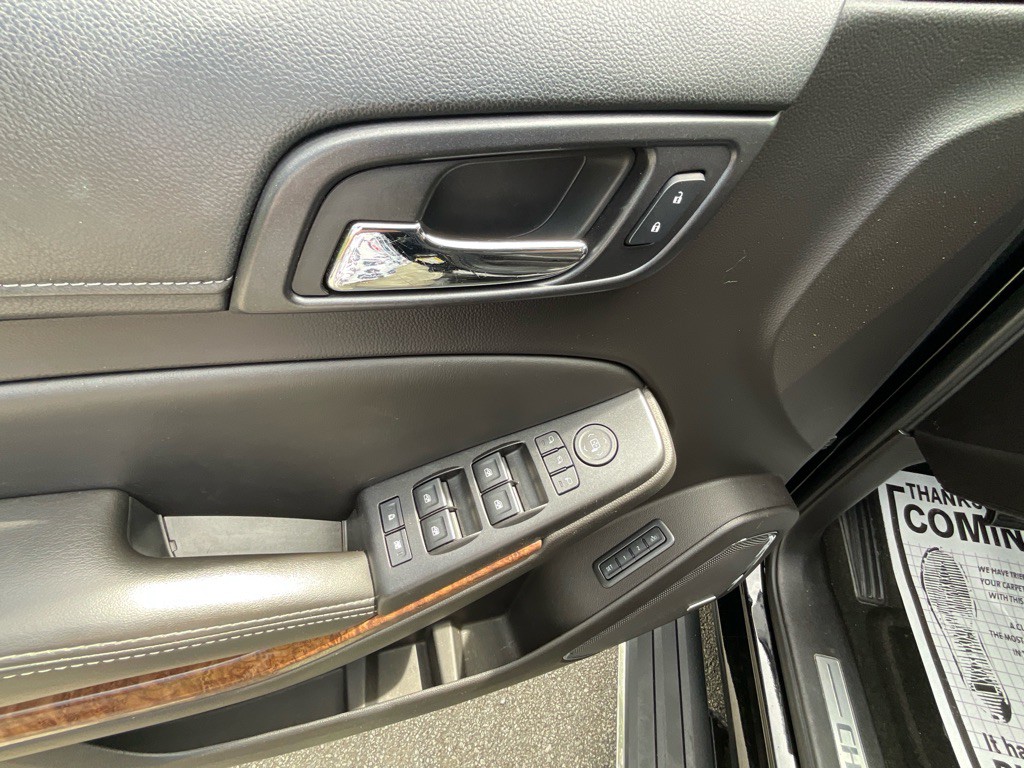2016 Chevrolet Suburban Image 46