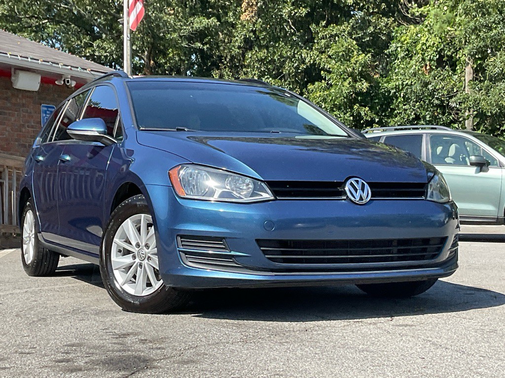 2017 Volkswagen Golf Image 3
