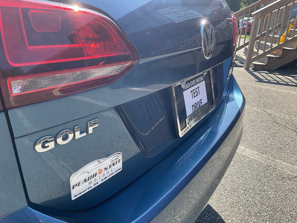 2017 Volkswagen Golf Image 9