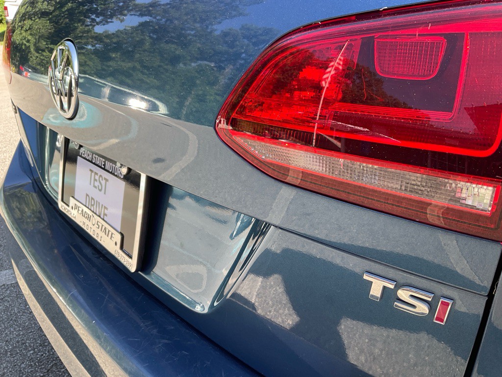 2017 Volkswagen Golf Image 10