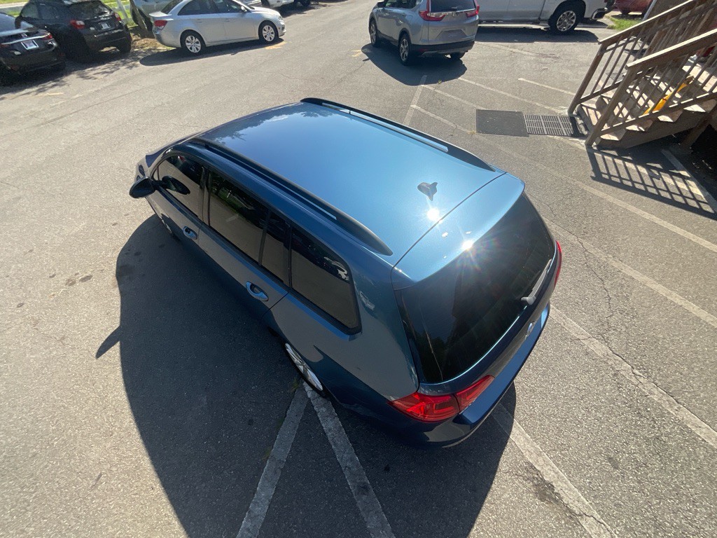 2017 Volkswagen Golf Image 11