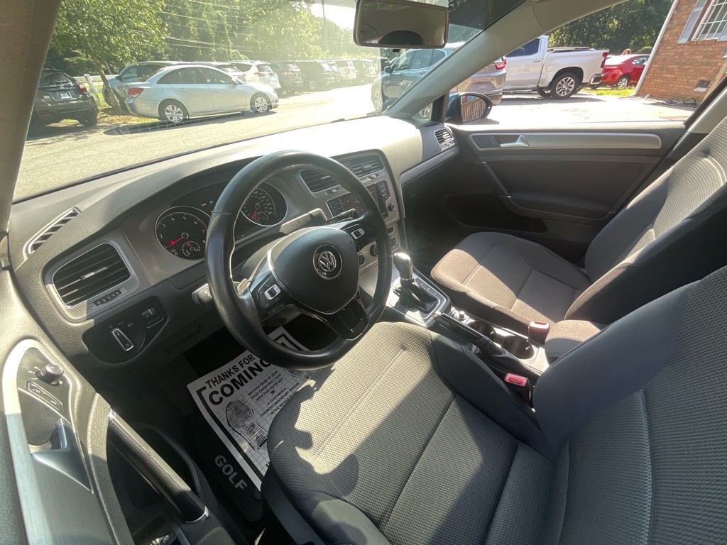 2017 Volkswagen Golf Image 15