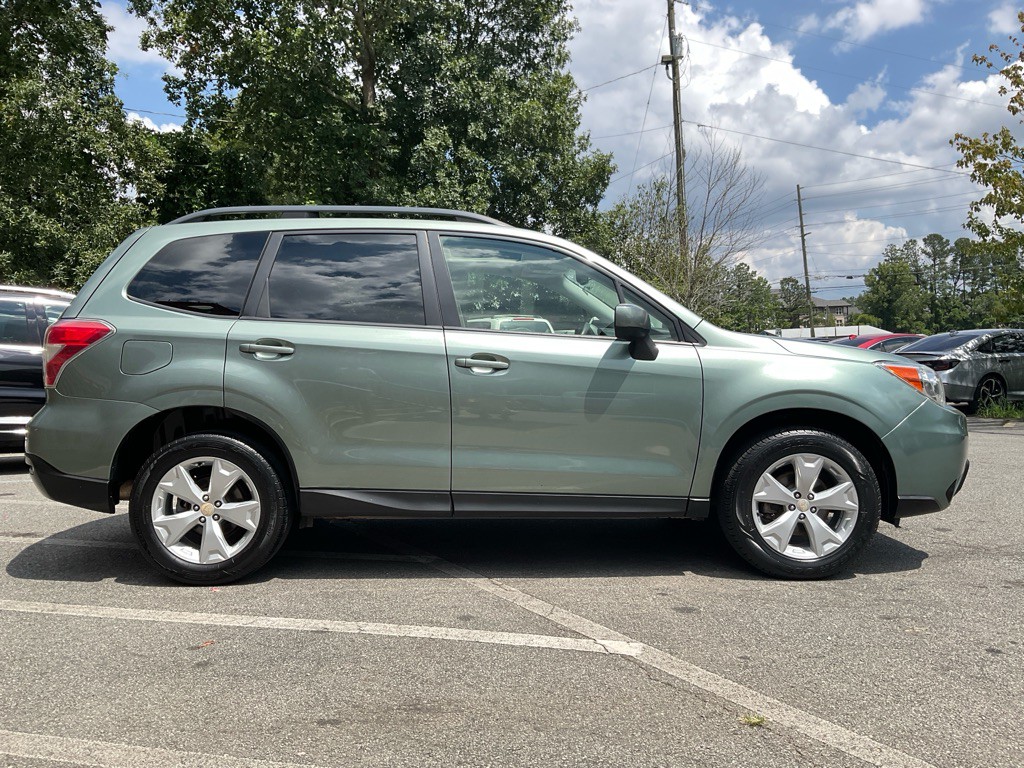 2016 Subaru Forester Image 4