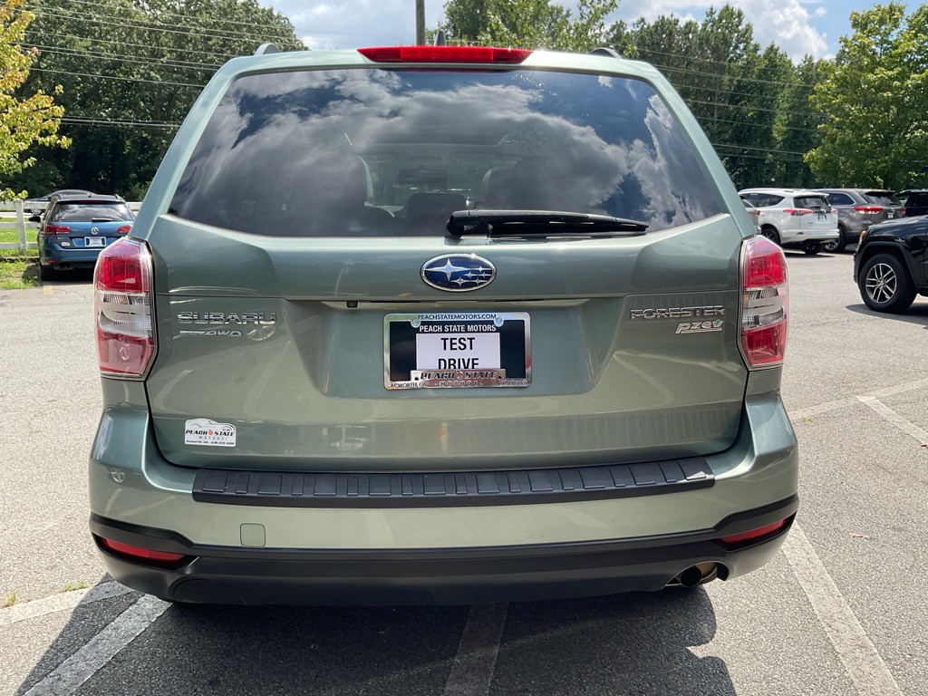 2016 Subaru Forester Image 6