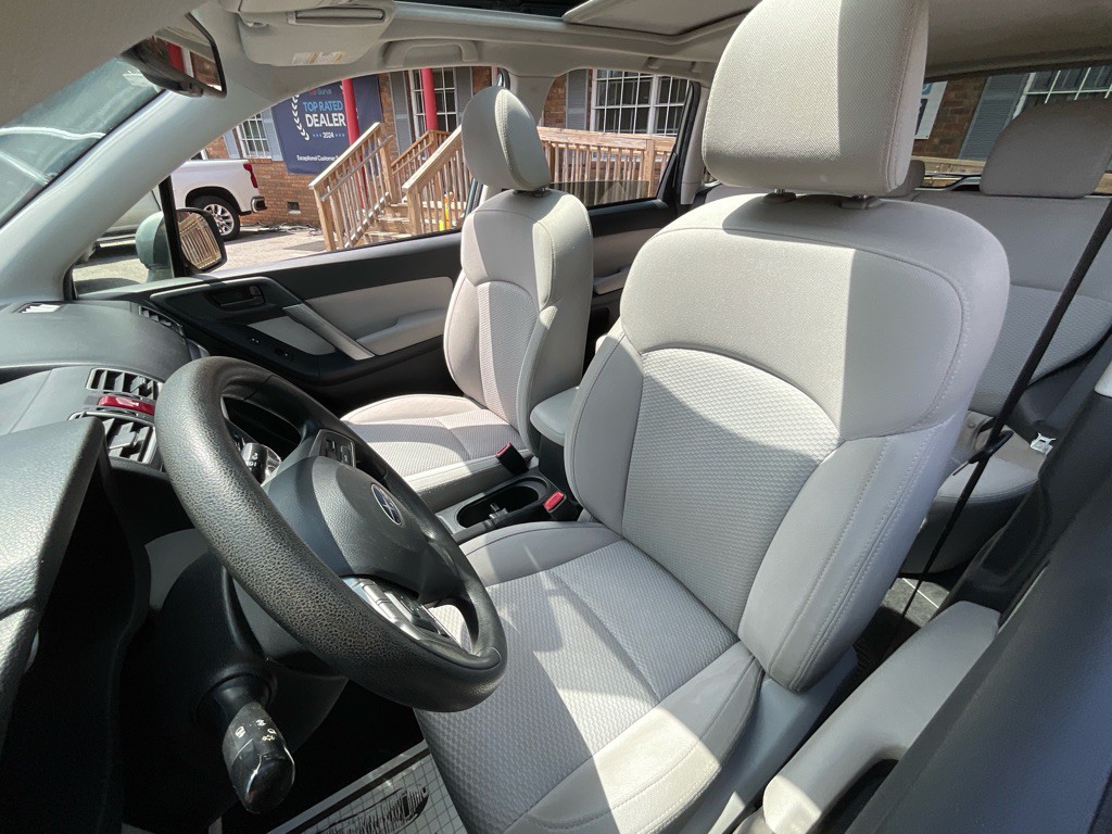 2016 Subaru Forester Image 16