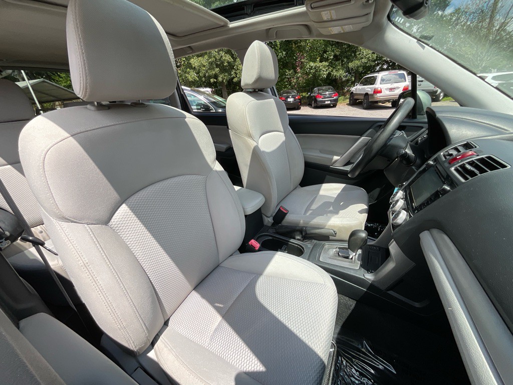 2016 Subaru Forester Image 19