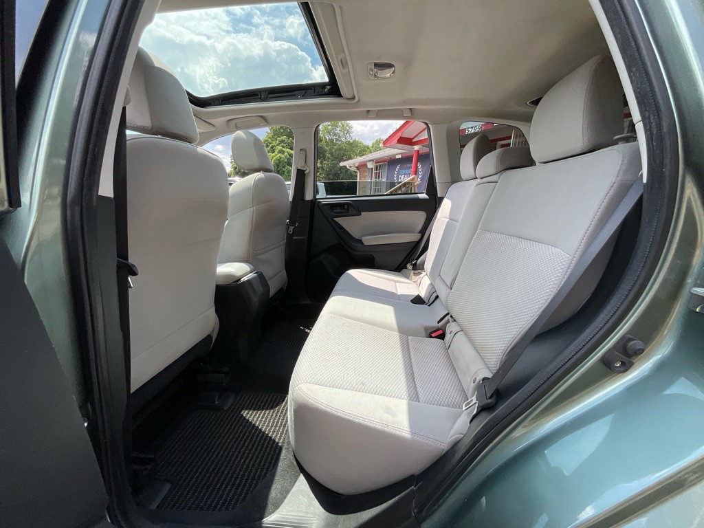 2016 Subaru Forester Image 28
