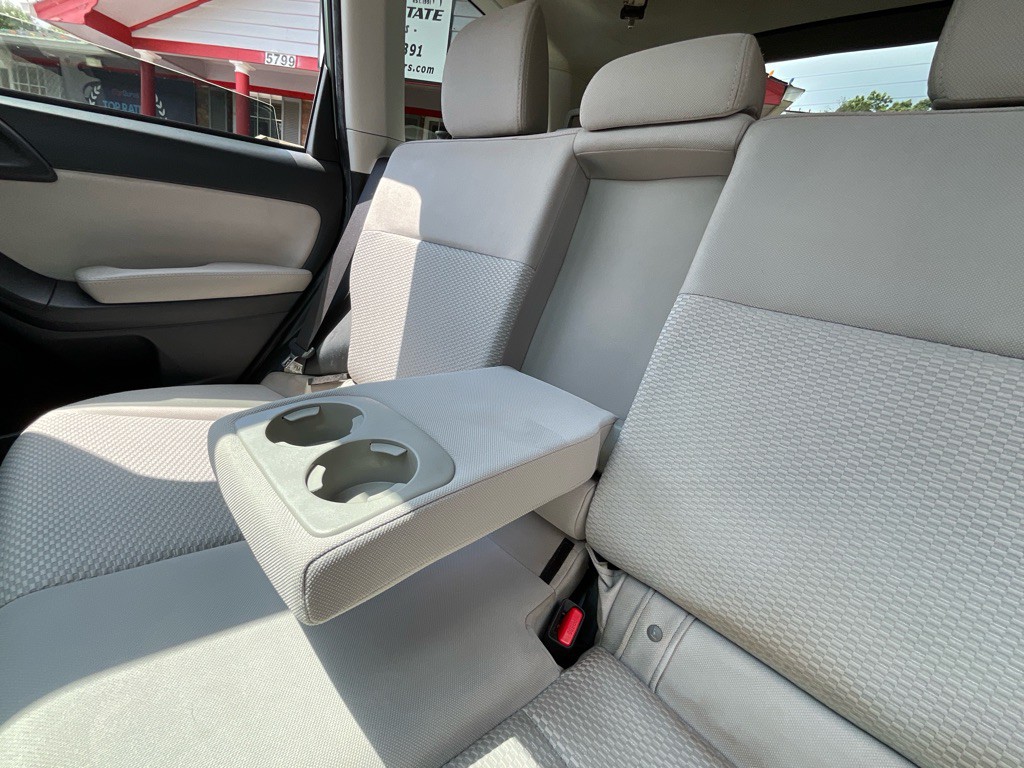 2016 Subaru Forester Image 34