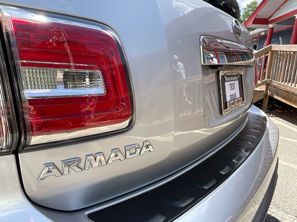 2019 Nissan Armada Image 10