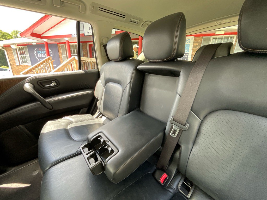 2019 Nissan Armada Image 35