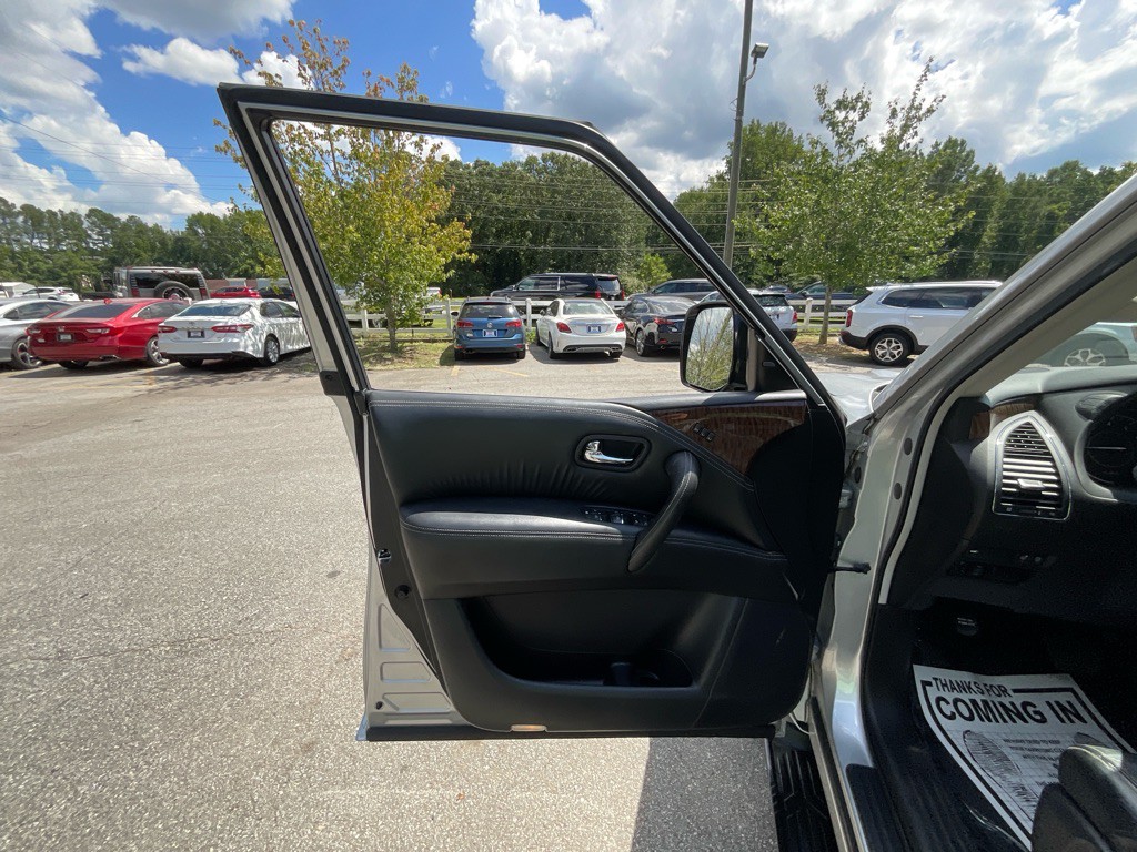 2019 Nissan Armada Image 45