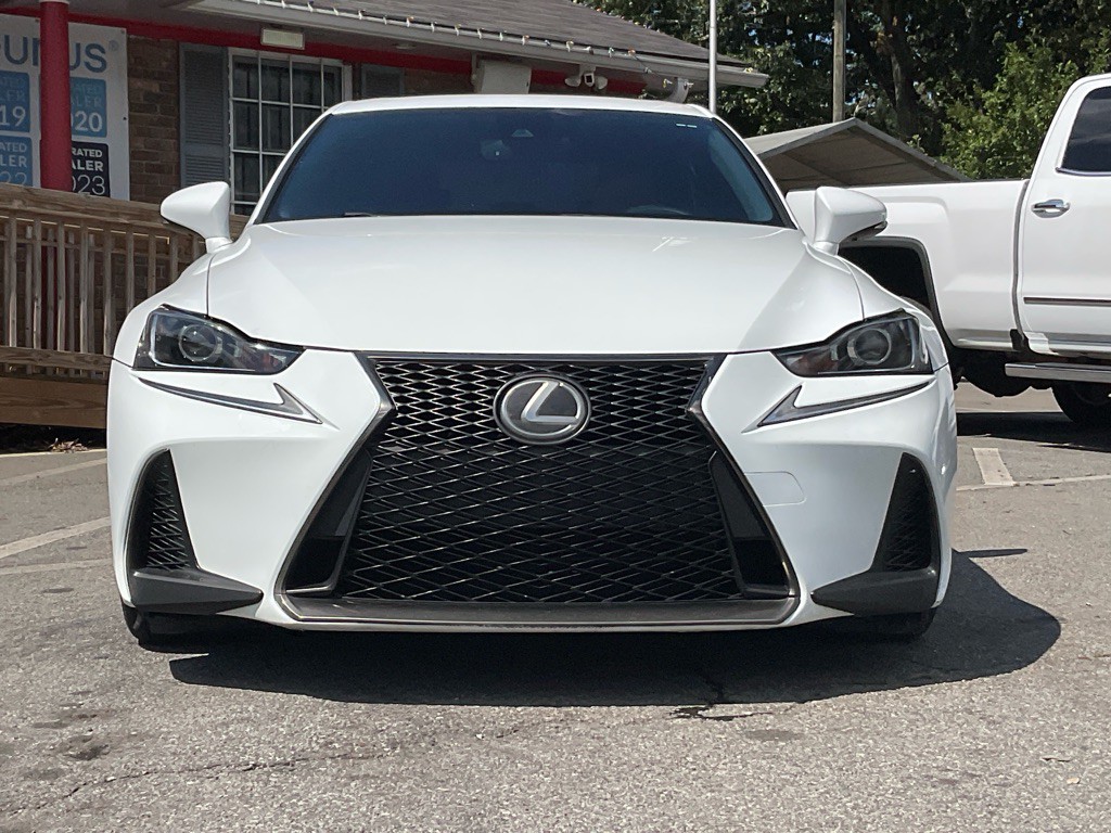 2017 Lexus IS 200t Image 2