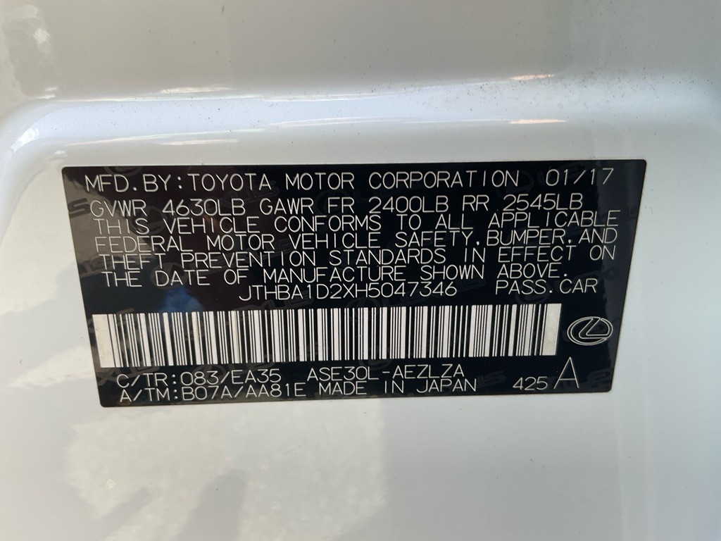 2017 Lexus IS 200t Image 47