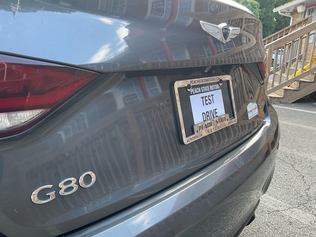 2018 Genesis G80 Image 9