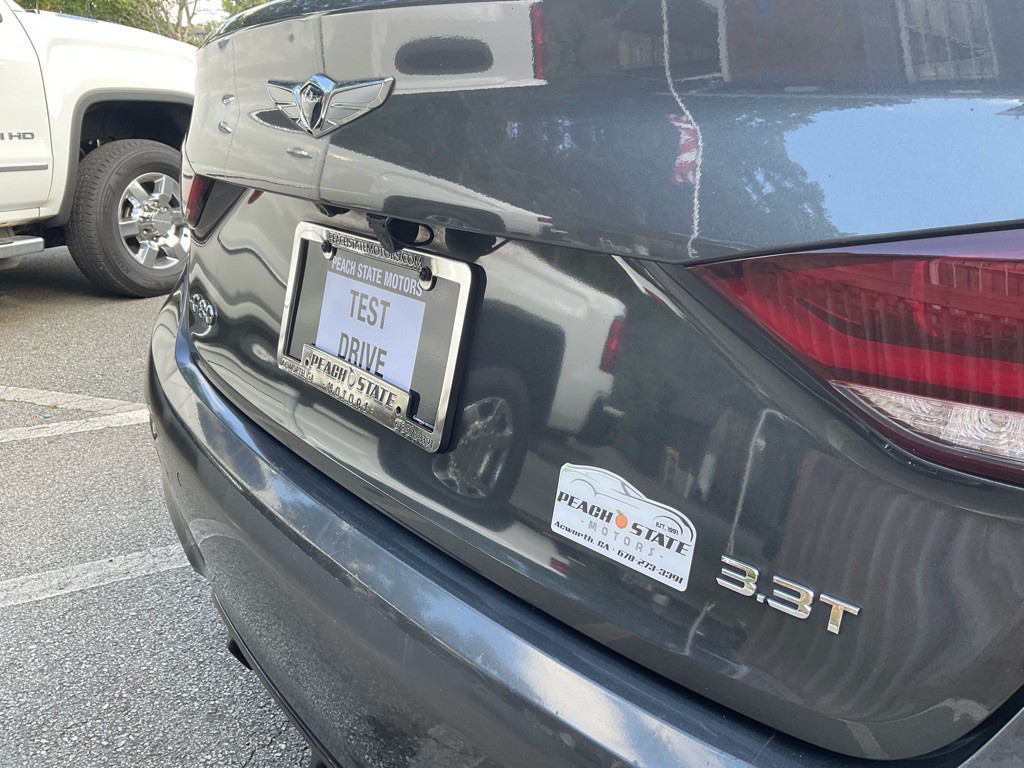 2018 Genesis G80 Image 10