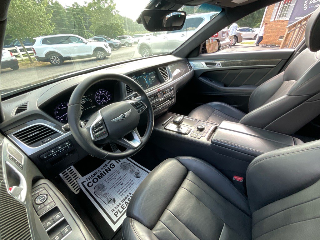 2018 Genesis G80 Image 14
