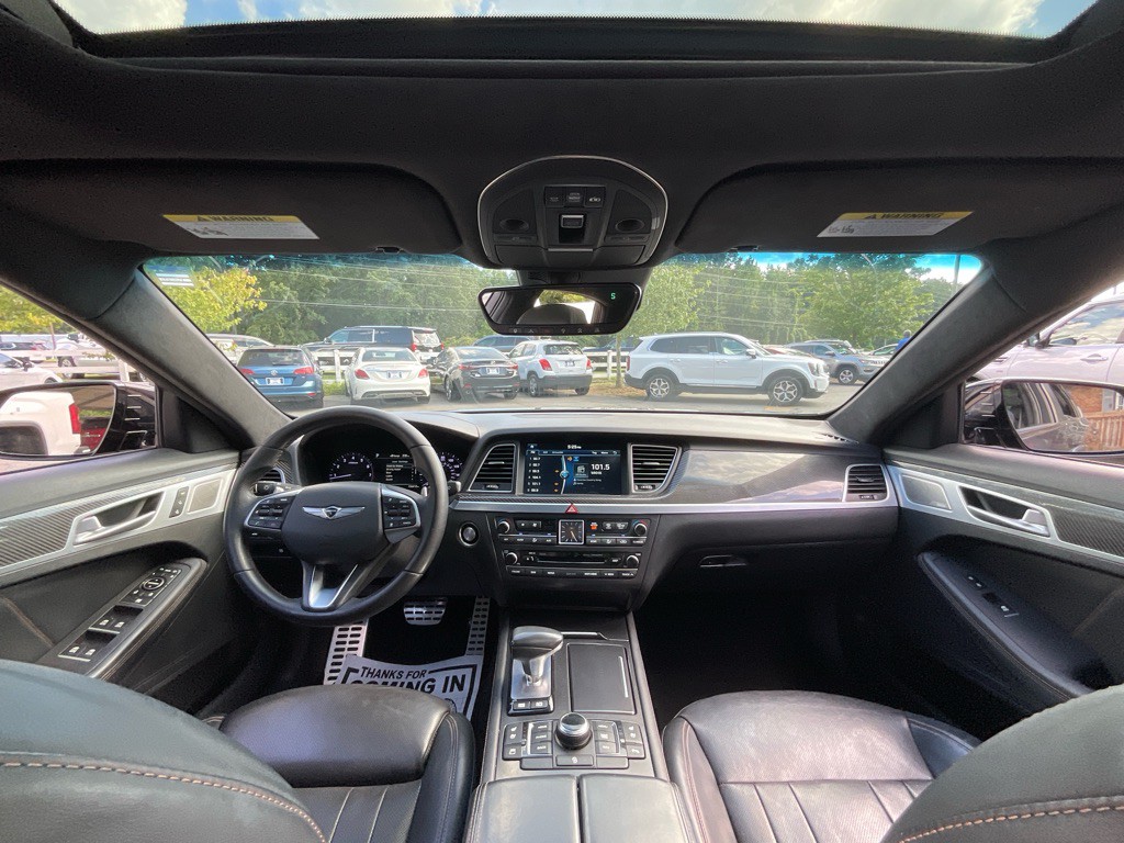 2018 Genesis G80 Image 19