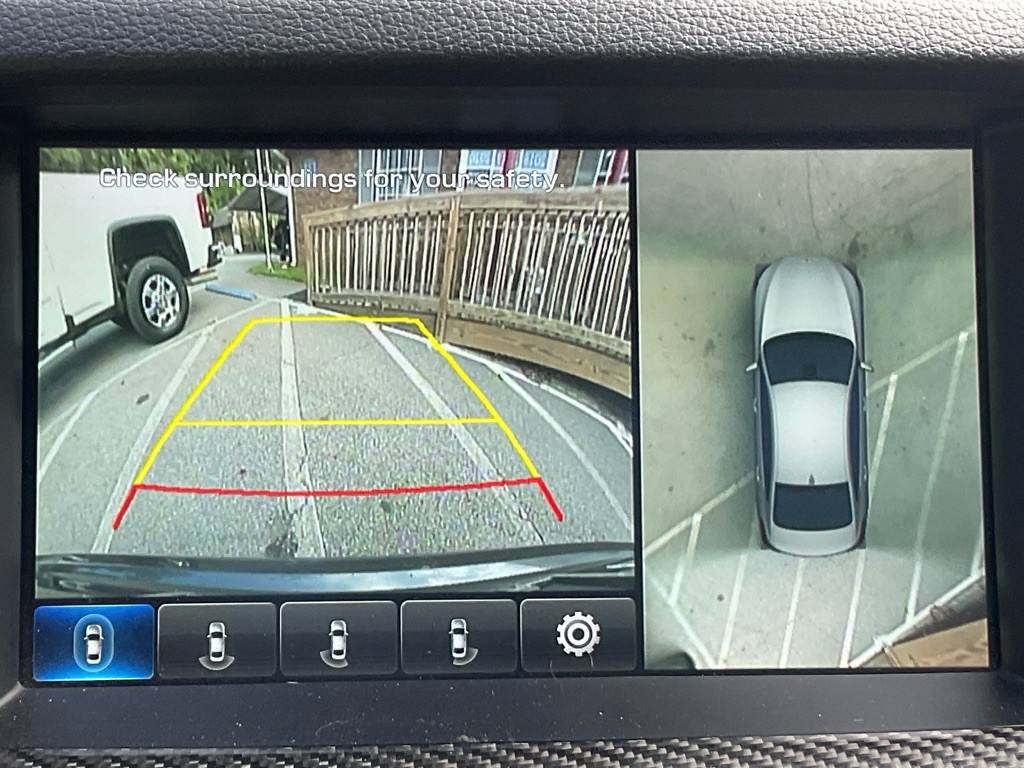 2018 Genesis G80 Image 24