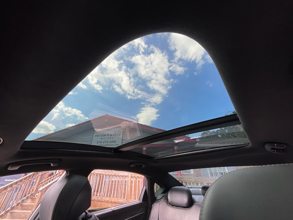 2018 Genesis G80 Image 27