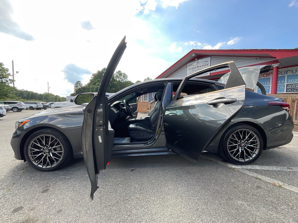 2018 Genesis G80 Image 37