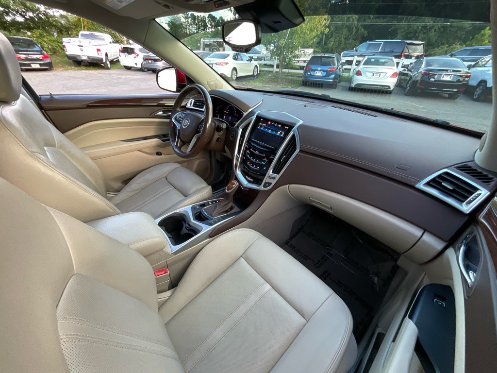 2015 Cadillac SRX Image 18