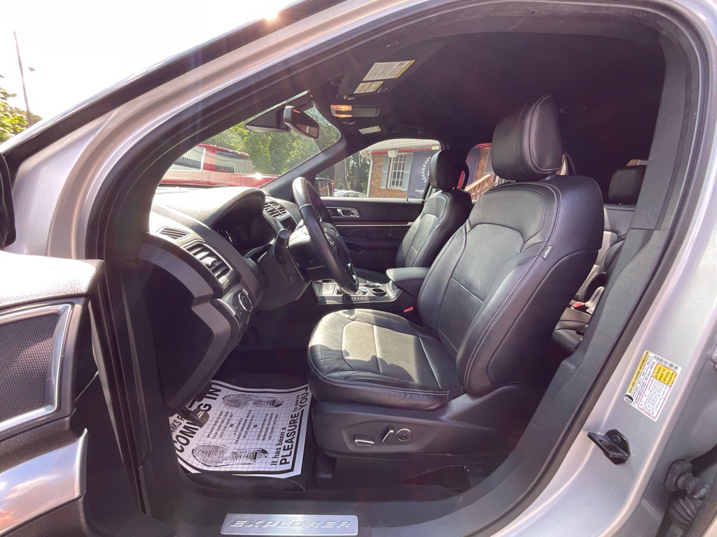 2018 Ford Explorer Image 14
