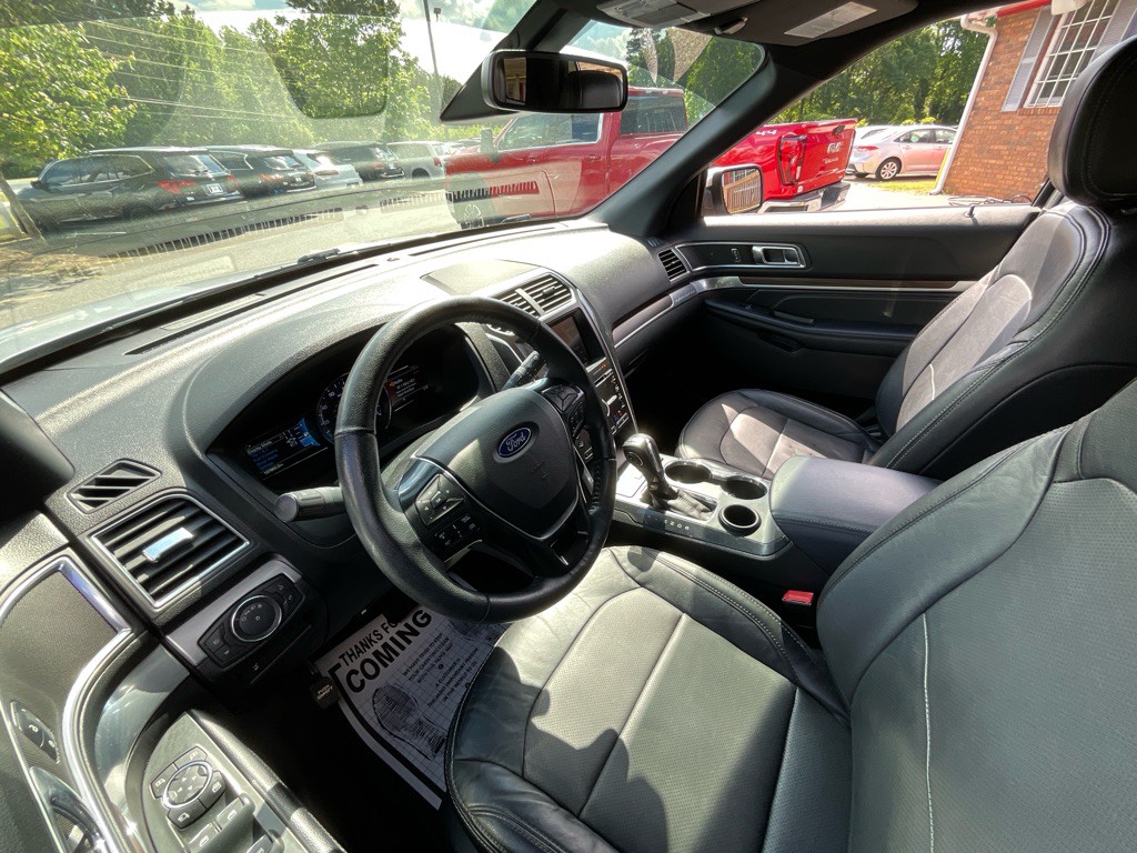 2018 Ford Explorer Image 15