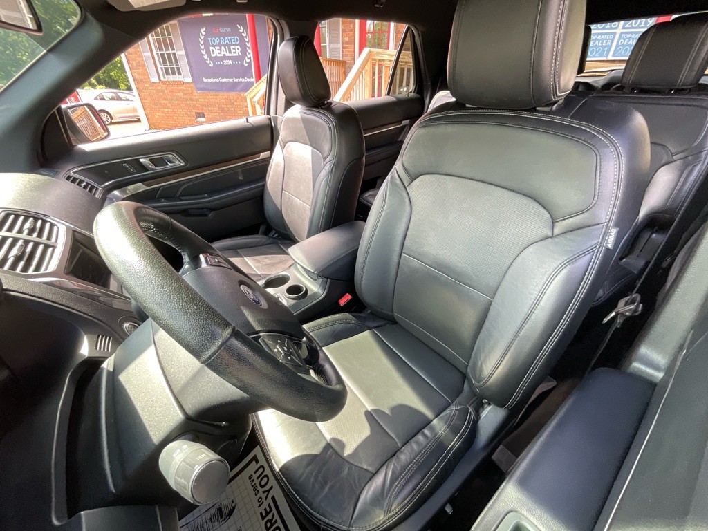 2018 Ford Explorer Image 16