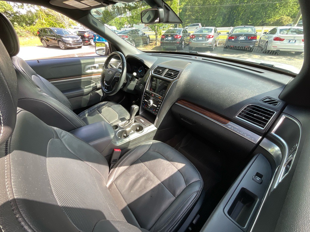 2018 Ford Explorer Image 18