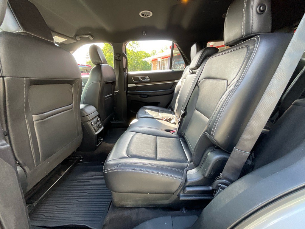 2018 Ford Explorer Image 28