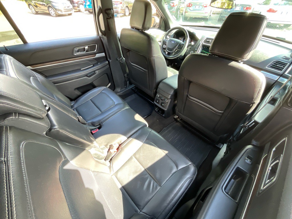 2018 Ford Explorer Image 32