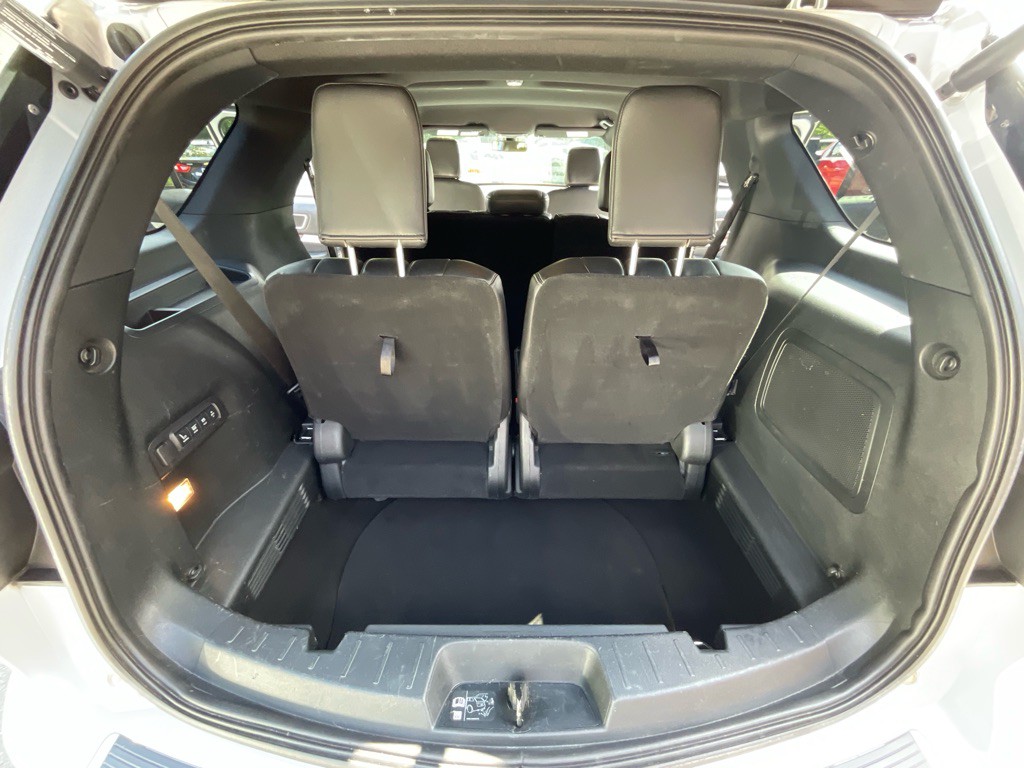 2018 Ford Explorer Image 38