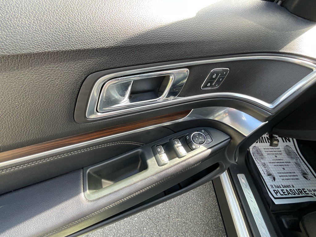2018 Ford Explorer Image 44