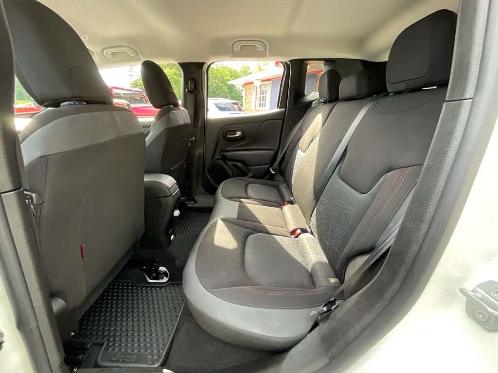 2020 Jeep Renegade Image 28
