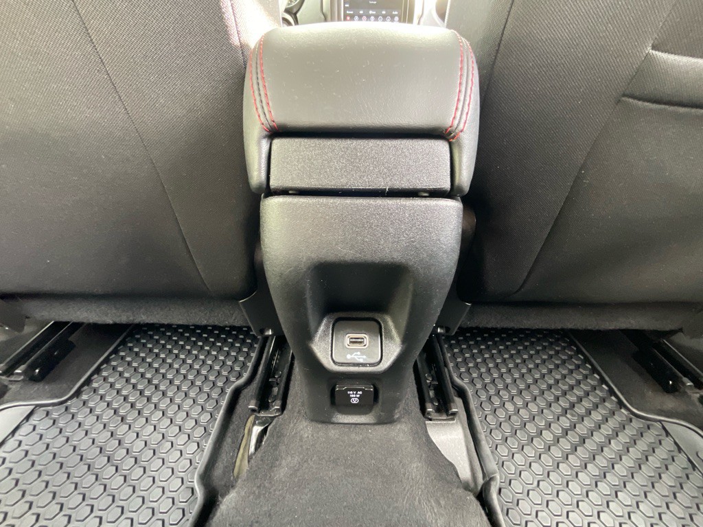 2020 Jeep Renegade Image 34