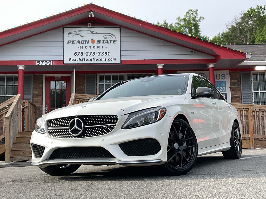 2017 Mercedes-Benz C-Class Image 1